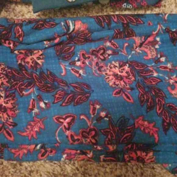Lularoe leggings - Picture 2 of 8